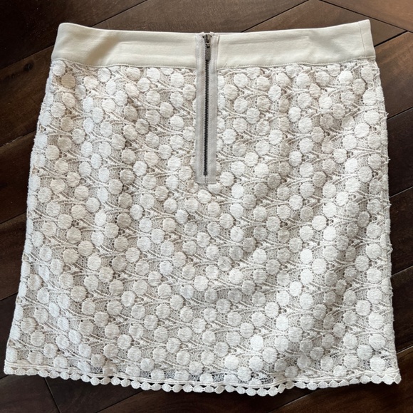 Kensie lace skirt with exposed zipper - Picture 2 of 2